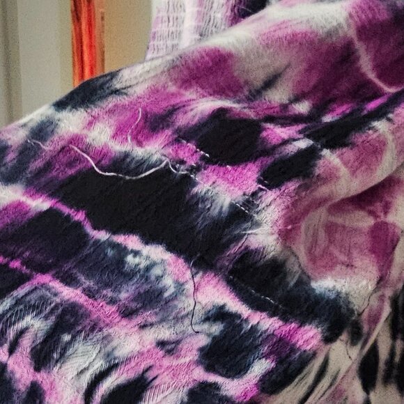 Torrid Tye Dye Cold Shoulder Top - Picture 7 of 13